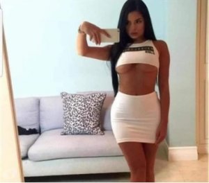Mahely outcall escort in Platteville, WI