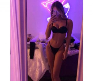Madigane gfe call girls in Airdrie, AB
